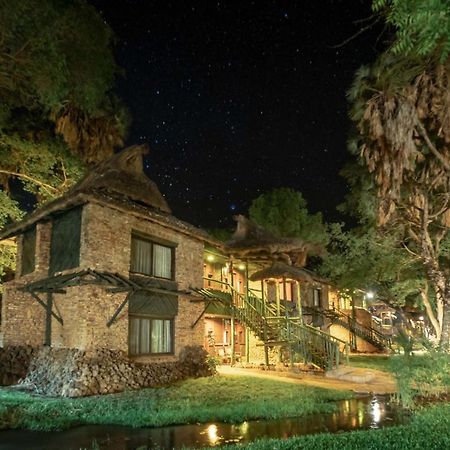 Sarova Shaba Game Lodge Archers Post Bagian luar foto