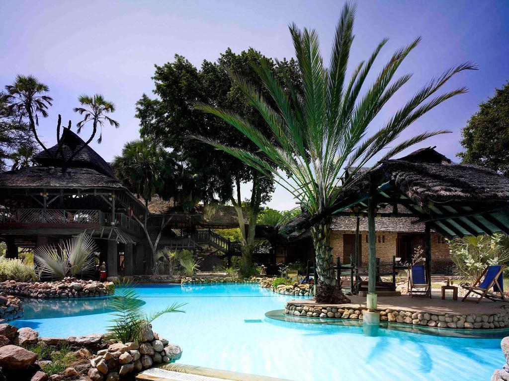 Sarova Shaba Game Lodge Archers Post Bagian luar foto