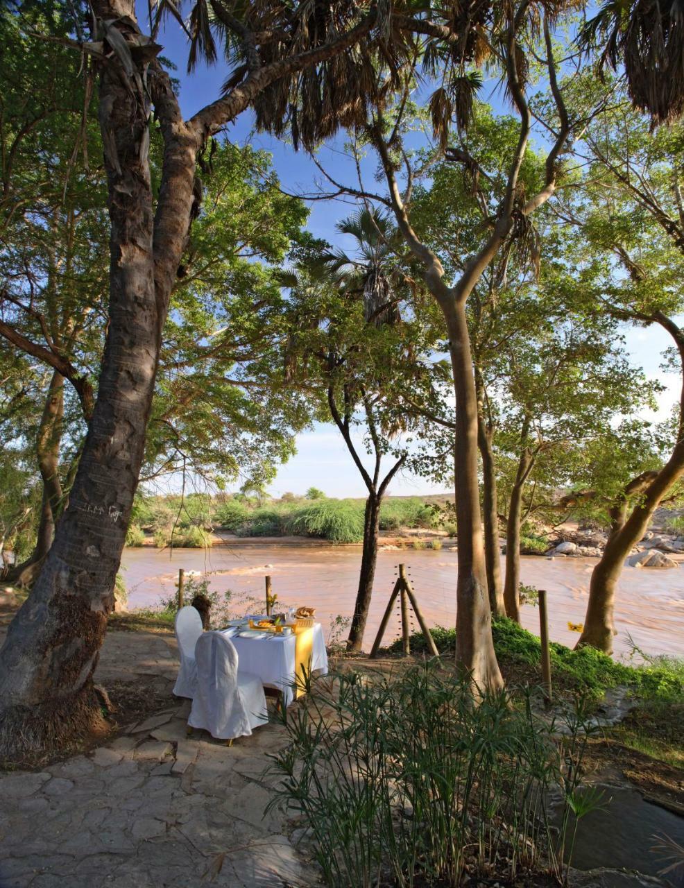 Sarova Shaba Game Lodge Archers Post Bagian luar foto