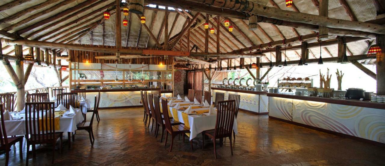 Sarova Shaba Game Lodge Archers Post Bagian luar foto